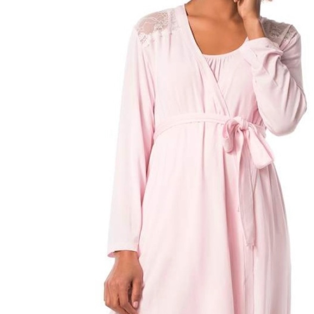 Pip & Vine Maternity Pink Lace Short Wrap Robe Medium
